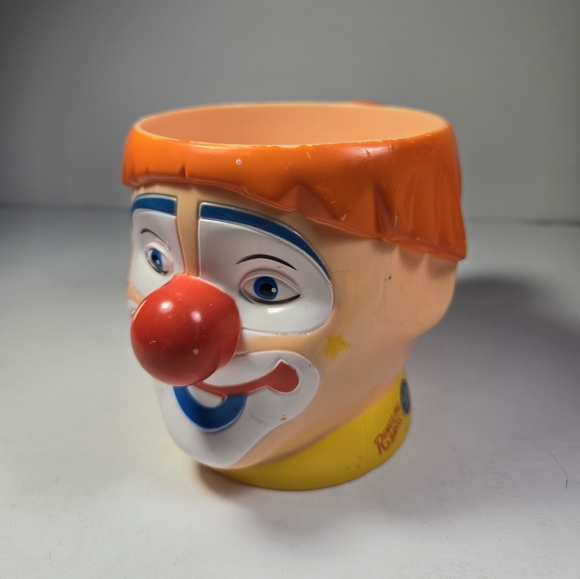 RINGLING Bros. BARNUM & BAILEY Plastic Mug 4 inch - Picture 2 of 7